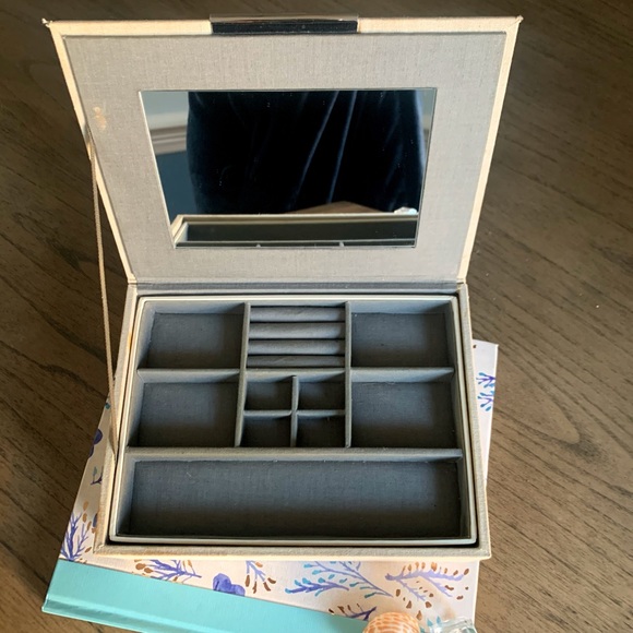 Crate & Barrel Linen Jewelry Box - Picture 4 of 8